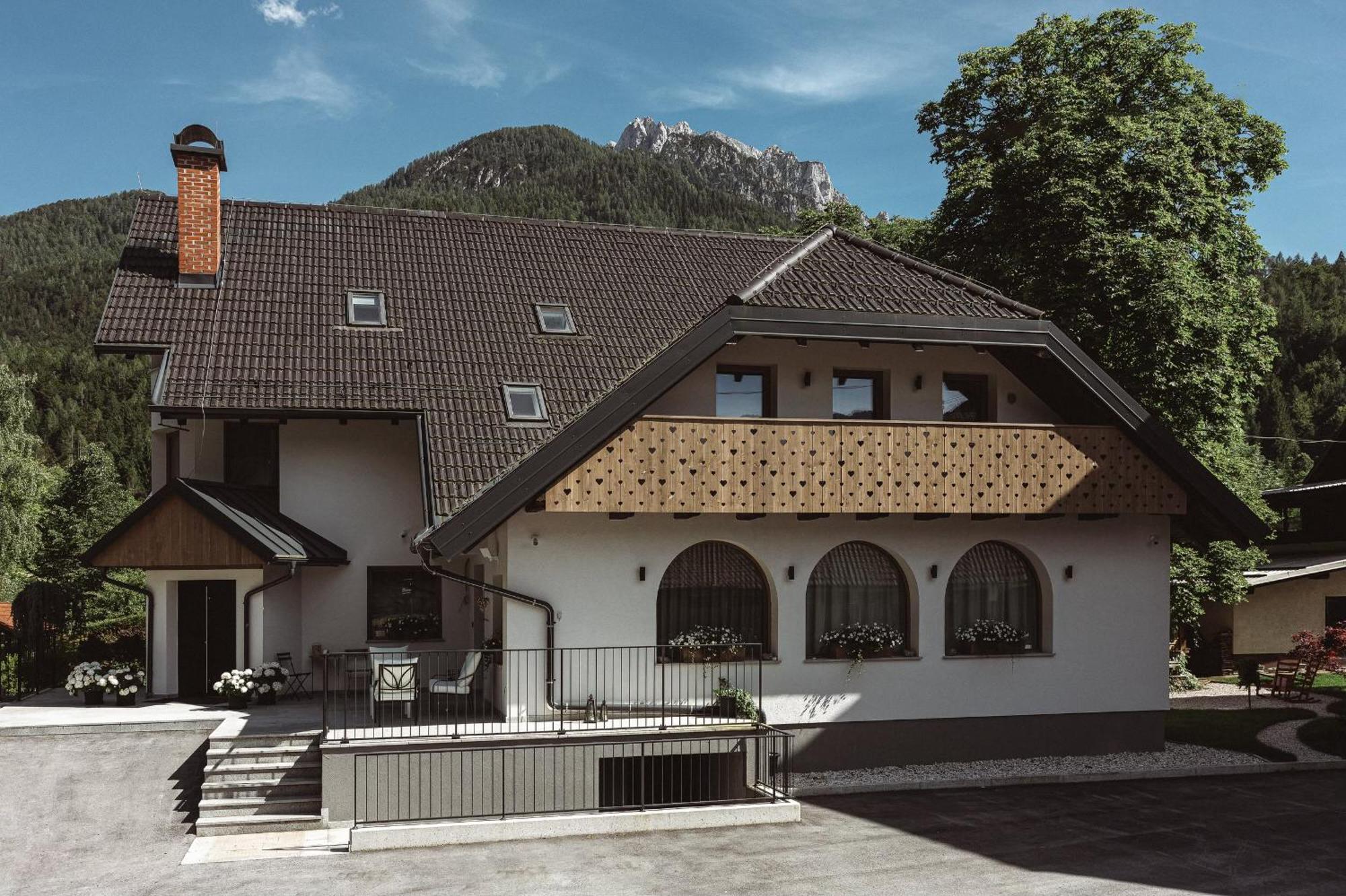 Apartments And Rooms Kaja Kranjska Gora Εξωτερικό φωτογραφία